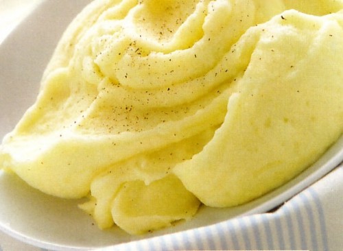 Hacer el puré de patatas sin mantequilla nos ahorra calorías
