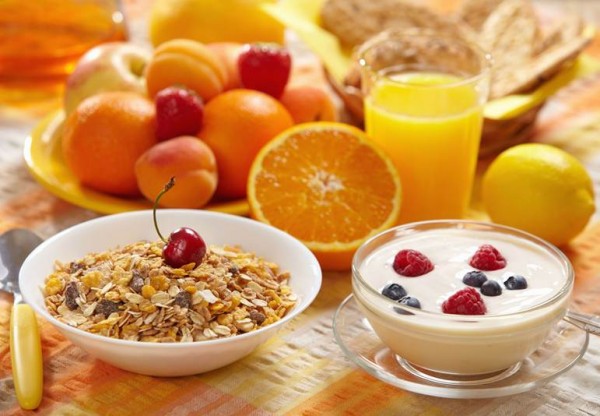 Alimentación saludable de cara al verano; el desayuno